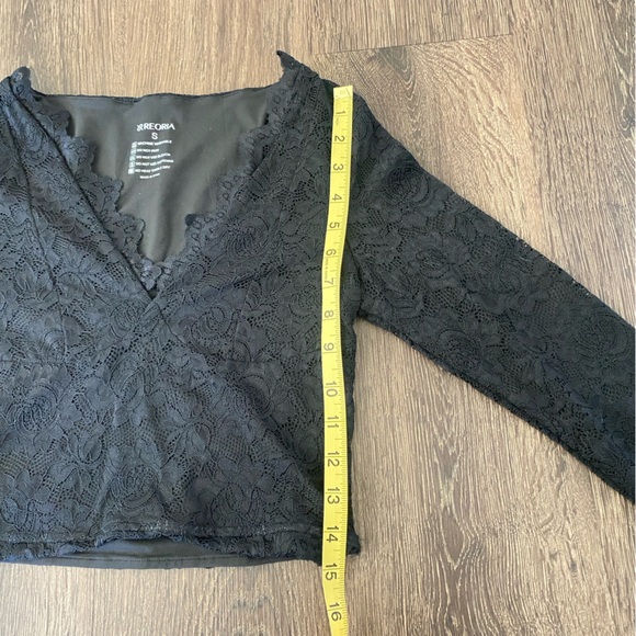 Women's black lace v-neck long sleeve top size small goth whimsygoth edgy sexy - Picture 8 of 9